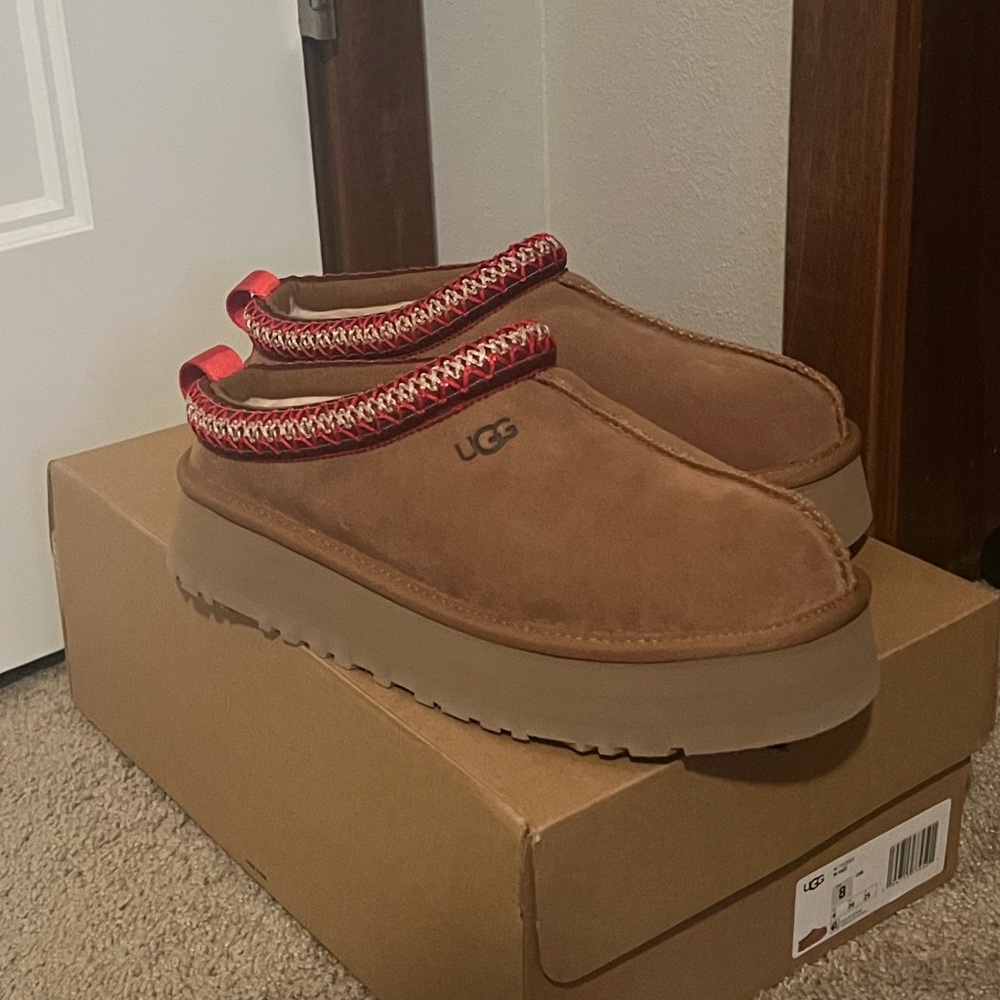 NWT UGG Tazz in Chestnut - Picture 3 of 4